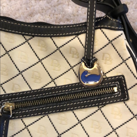 Dooney & Bourke signature print circle hobo - Picture 5 of 8